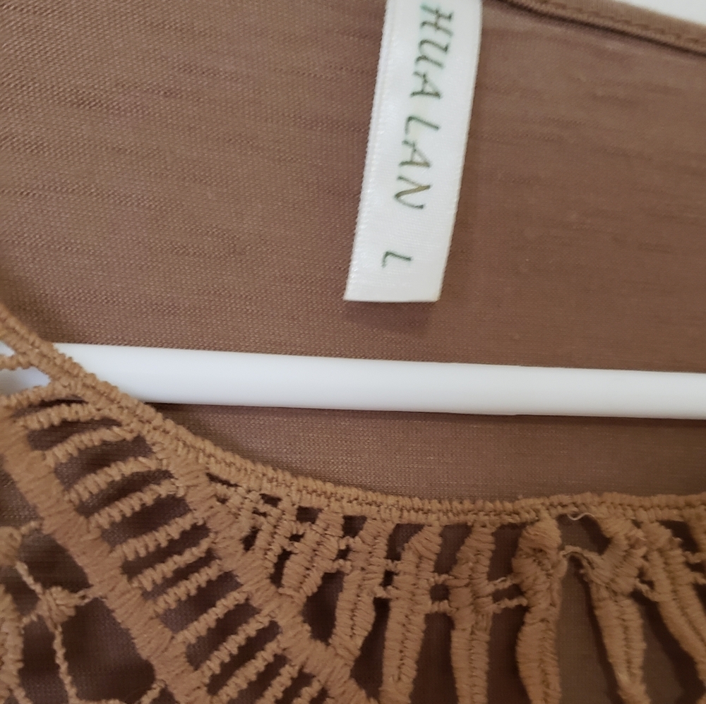 Light brown top - Picture 3 of 6